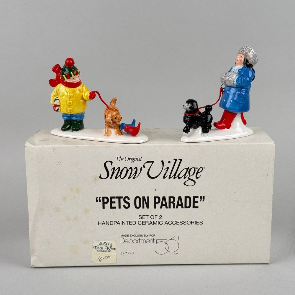 Department 56 Snow Village Pets on Parade Ceramic Figurine‎ Set 2pc 5472-0 NOS